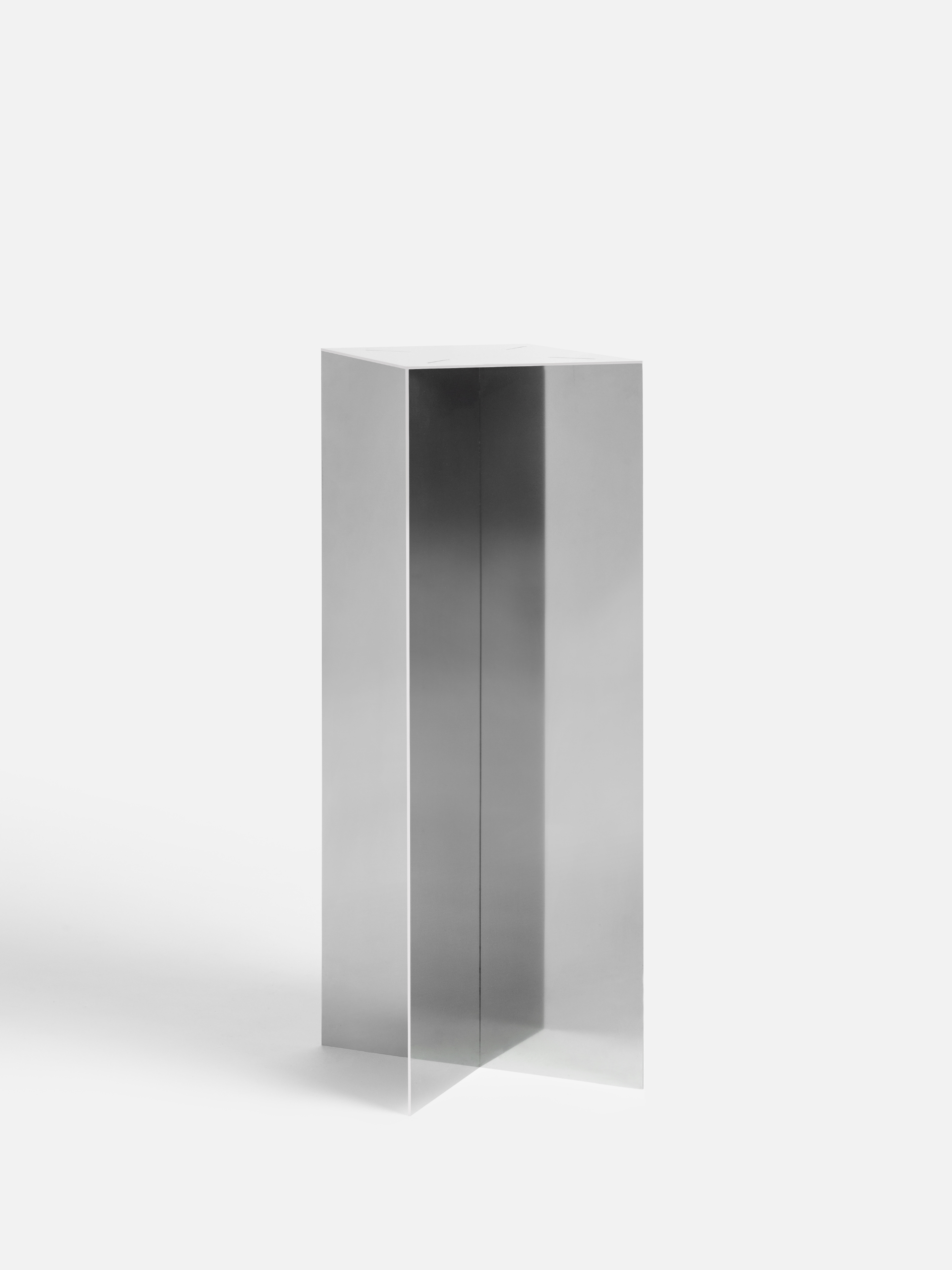 Steel Display Podium NM03 — by NM3