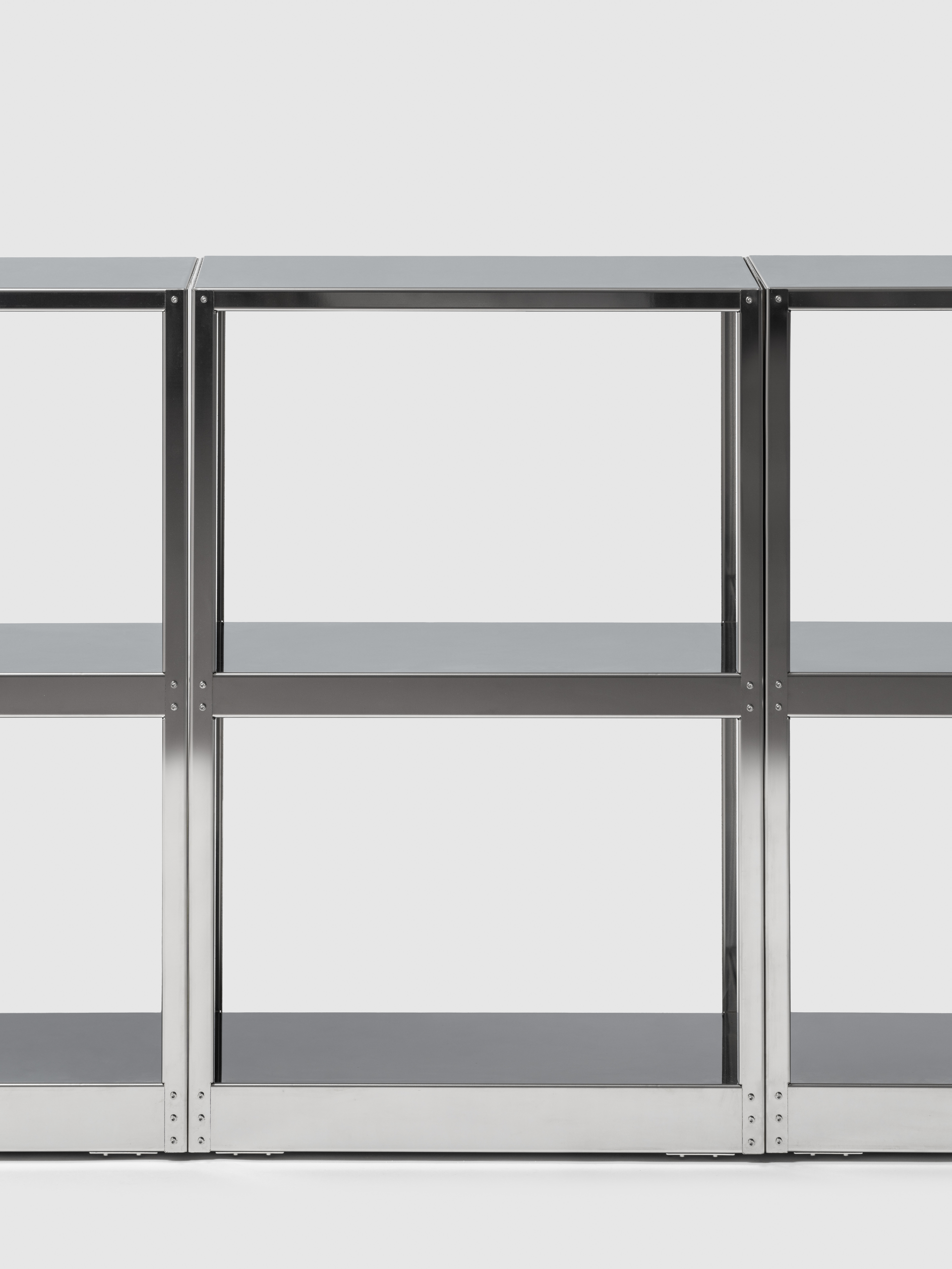 NM25 by NM3: a bookshelf design that extends from the trolley matrix